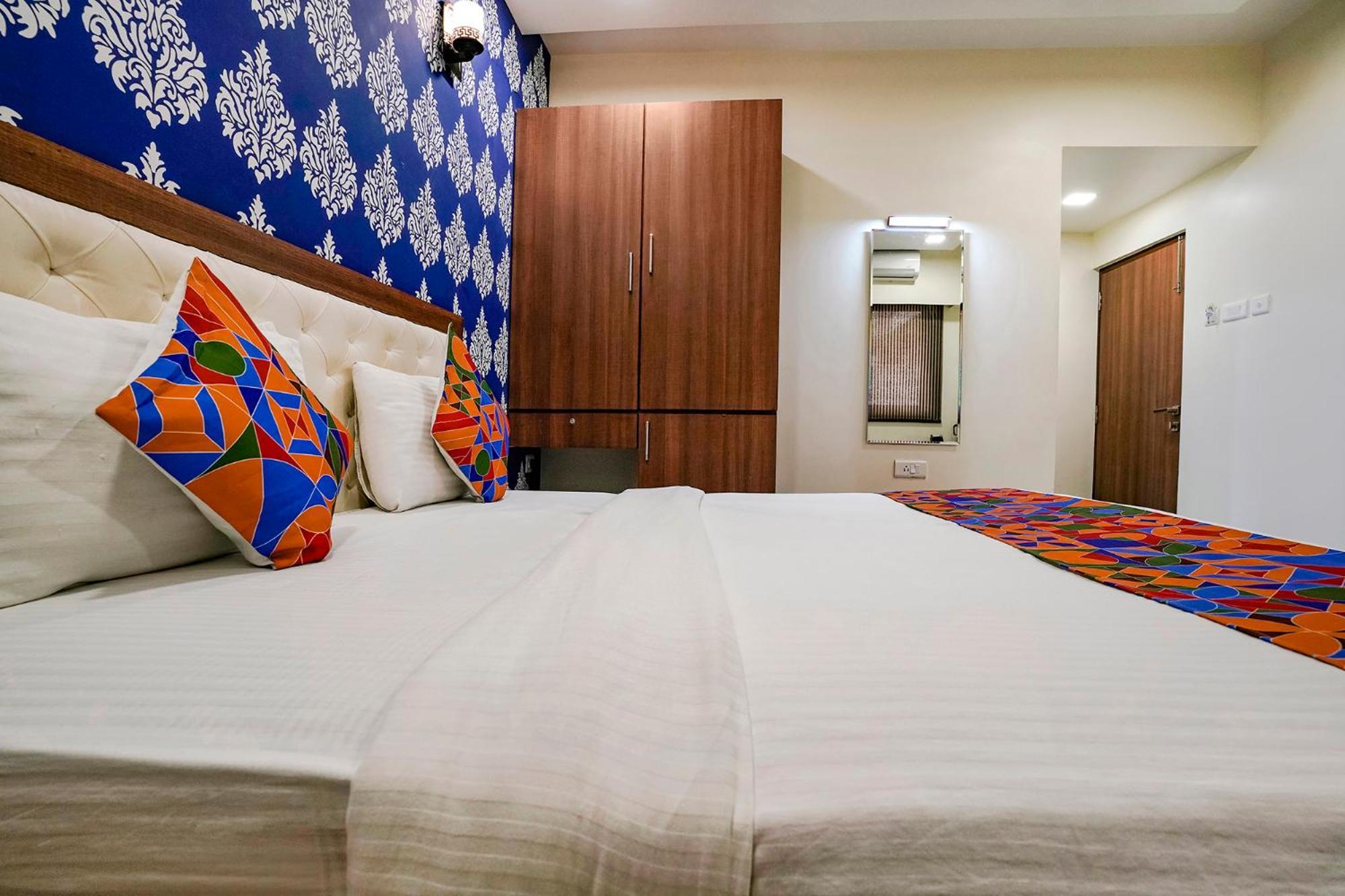 Fabhotel Prime Vrushali Inn Нави Мумбаи Экстерьер фото