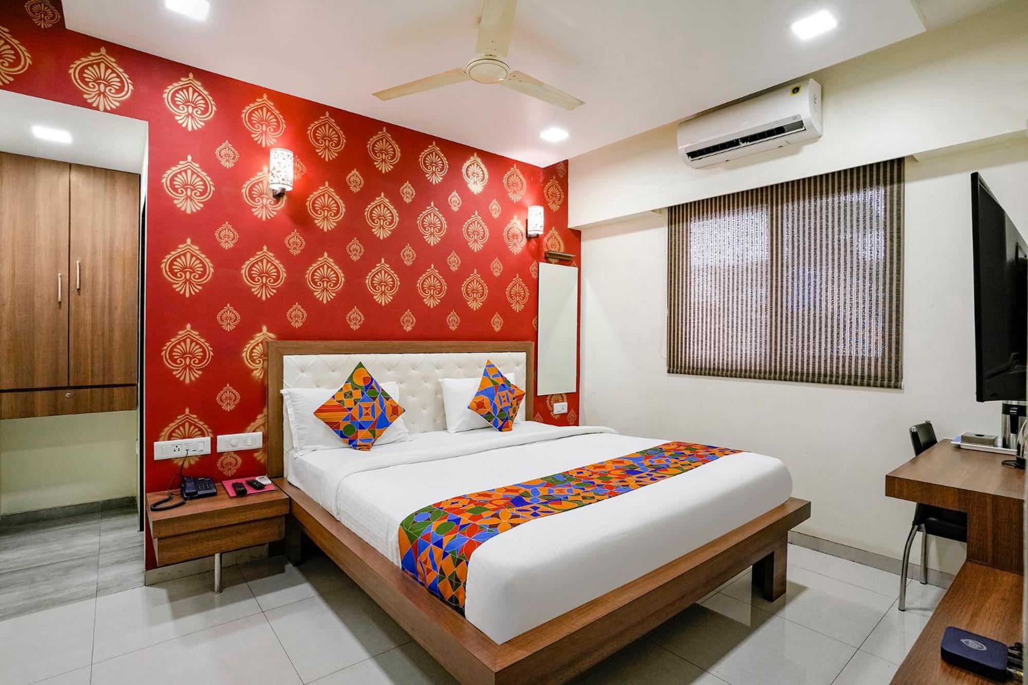 Fabhotel Prime Vrushali Inn Нави Мумбаи Экстерьер фото