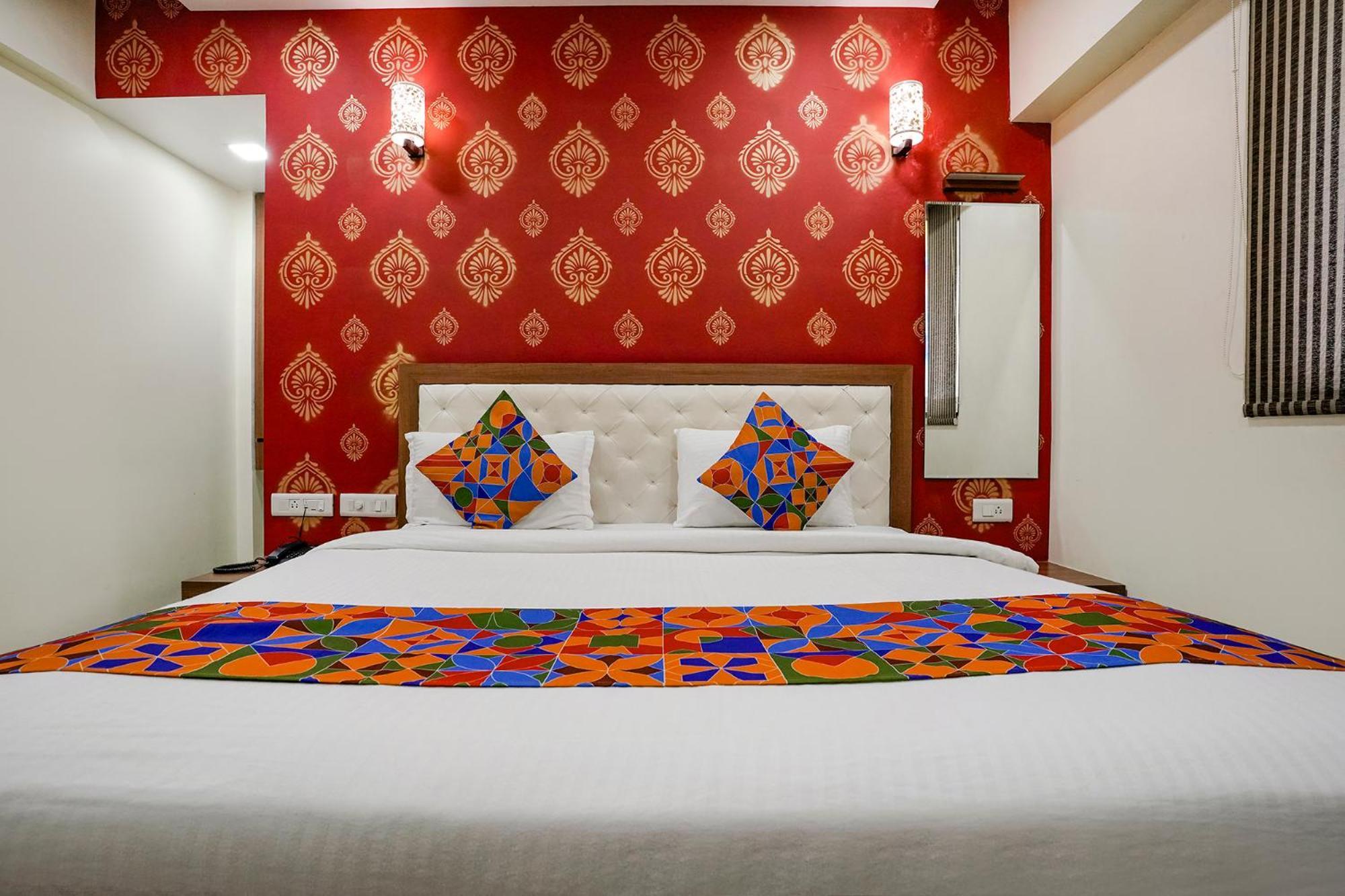 Fabhotel Prime Vrushali Inn Нави Мумбаи Экстерьер фото