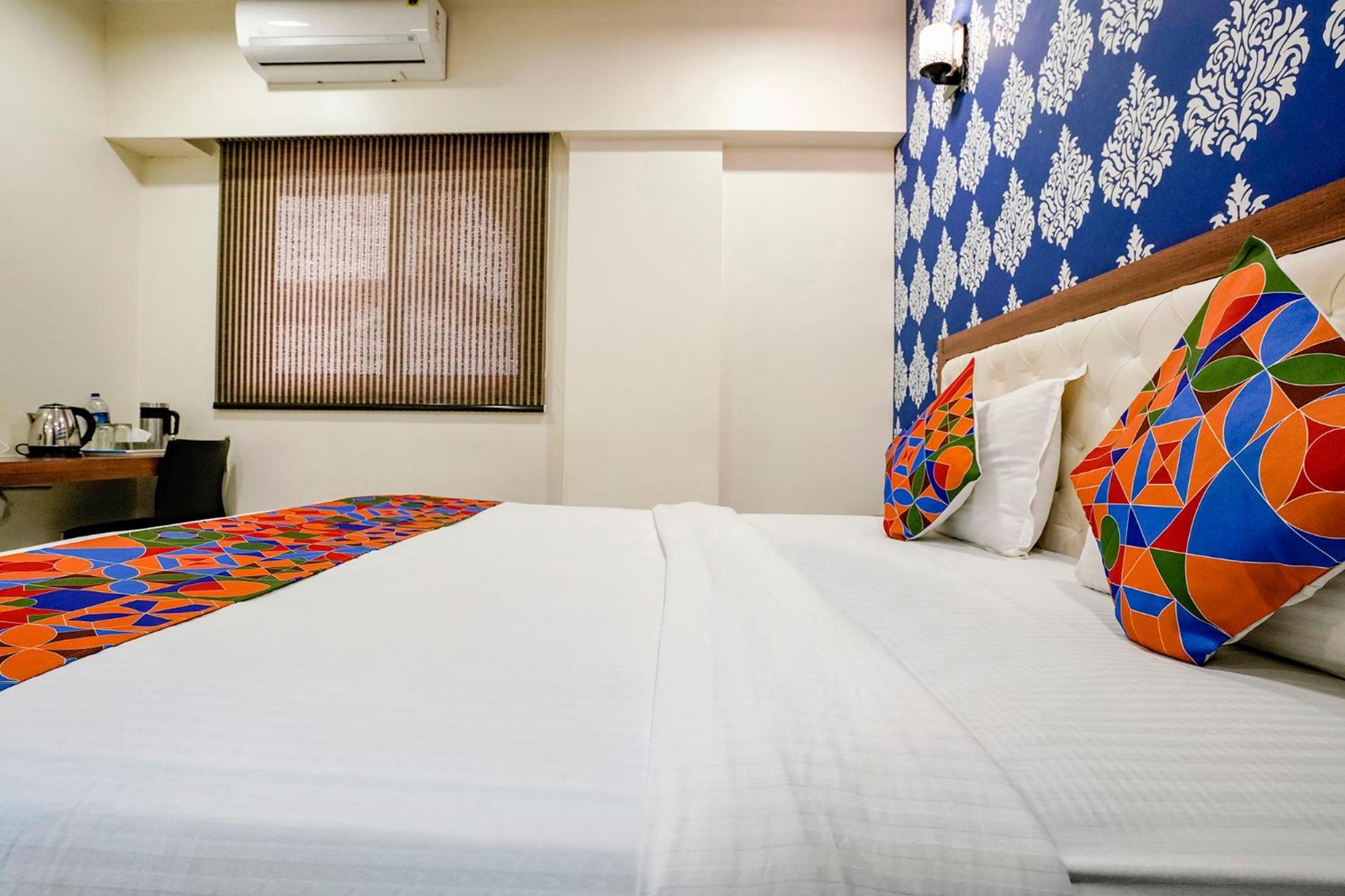 Fabhotel Prime Vrushali Inn Нави Мумбаи Экстерьер фото
