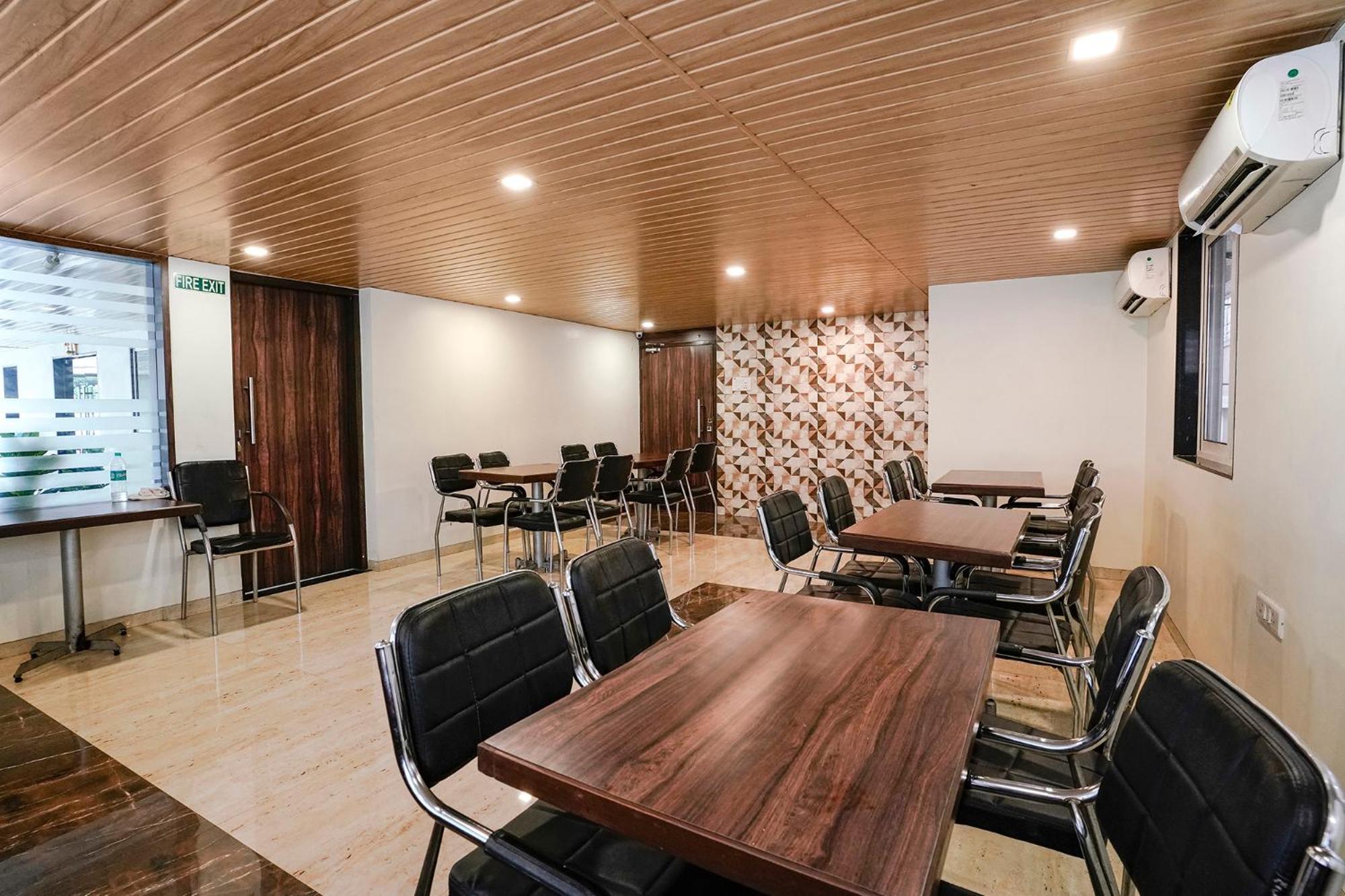 Fabhotel Prime Vrushali Inn Нави Мумбаи Экстерьер фото