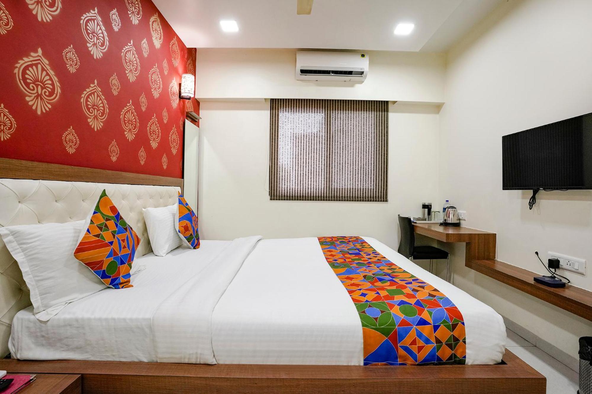 Fabhotel Prime Vrushali Inn Нави Мумбаи Экстерьер фото